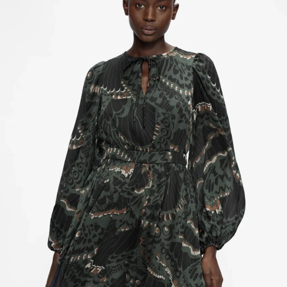 Ted Baker Green Patterned Dress - Picture 3 of 8